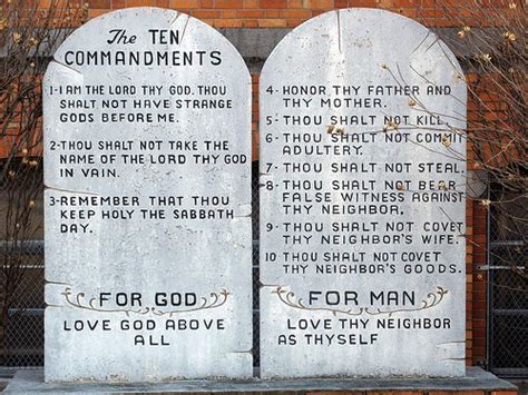 Ten commandments two tables - St. Matthews Evangelical Lutheran Church