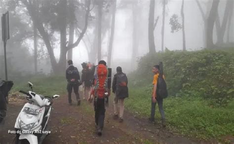 Puluhan Pendaki Masih Di Gunung Marapi Evakuasi Terkendala Erupsi Susulan