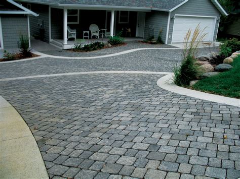 permeable pavers      driveway