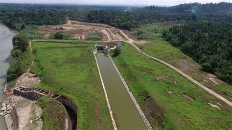 Kementerian PUPR Selesai Bangun Jaringan Irigasi Di Lampung Dan Garut