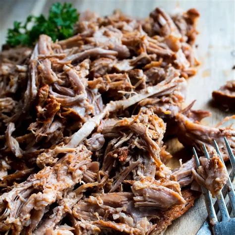 Best Slow Cooked Pulled Pork: Easy & Tender Crockpot Recipe