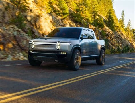 2022 Rivian R1t Electric Pickup Truck Price Overview Review And Photos Usa