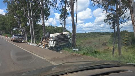 Carreta Tomba Na BR 262 Em Luz Mobilidade Sampa