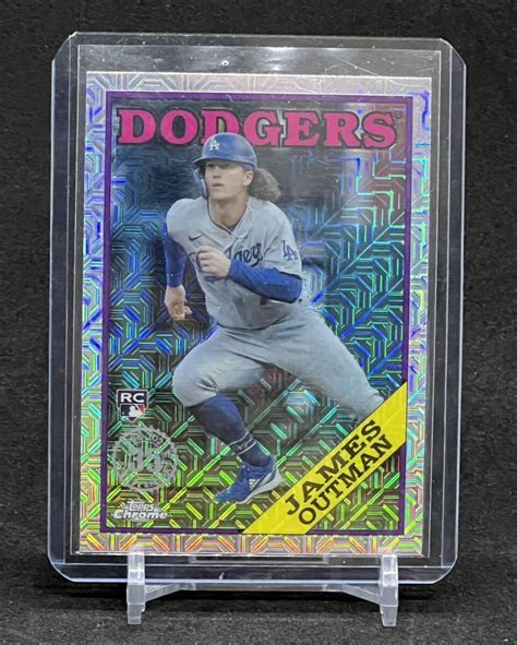 2023 Topps Chrome Silver Pack James Outman 1988 Mojo Refractor RC T88C