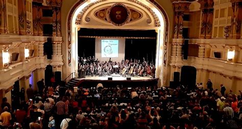 Gobernaci N Del Zulia Rindi Homenaje A La Reina De La Gaita Gladys