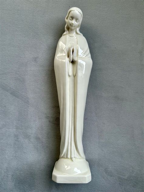 Vintage Hummel Praying Madonna Ceramic Cream Figurine Made In West