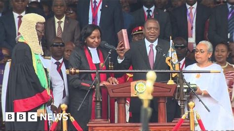 kenyatta  sworn     term  kenya president