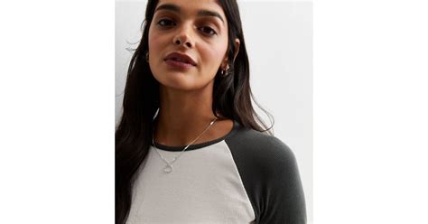 Light Grey Ribbed Long Sleeve Raglan Top New Look