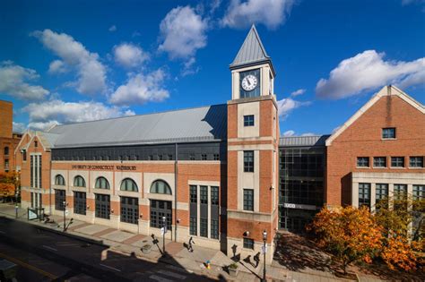 Uconn To Expand Waterbury Presence With Lease Of Space In Building