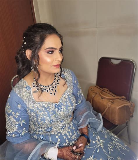 Dimple Gandhi Makeup Artist Services Review And Info Olready