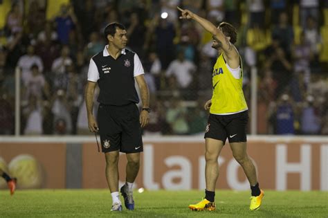 Durante O Treino Desta Tarde No Est Dio Passo Das Emas No Mato Grosso