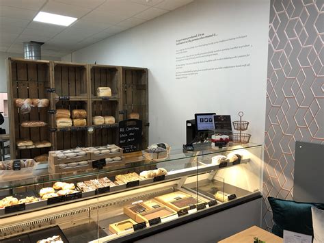 Newly Refurbished Thatcham Shop