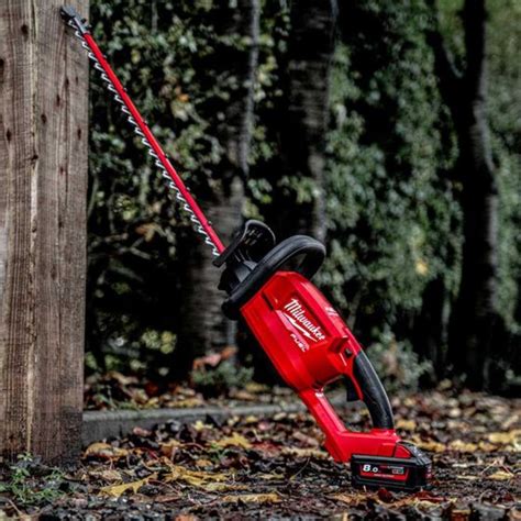 Milwaukee M Fuel Cht V Cm Cordless Brushless Hedge Trimmer Body