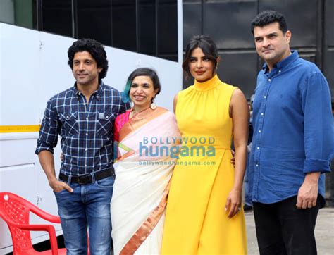 Photos Priyanka Chopra Jonas Farhan Akhtar And Other Snapped