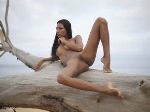 Amateur Girl Chloe Naturally Nude 33 14000px Porn Pic