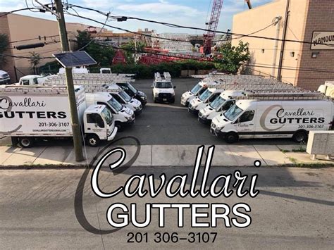 You might be wondering why gutter guards are a good idea. 🤔 Here's a