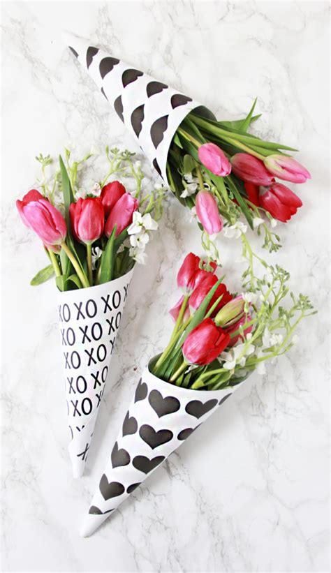 A Bubbly Lifediy Valentine Free Printable Flower Bouquets A Bubbly Life