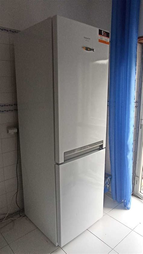 Frigorífico Combinado HOTPOINT ARISTON H8 A1E W Algueirão Mem Martins