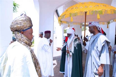 Buhari Vows Not To Interfere In Ganduje Emir Sanusi Feud Pm News