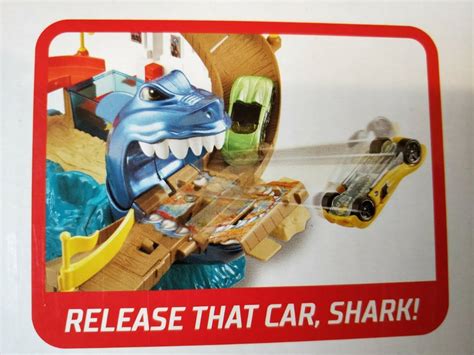 Hot Wheels Set Sharkport Showdown Hobbies Toys Toys Games On Carousell