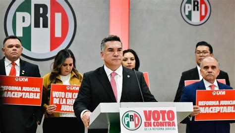 Alito Moreno seguirá en el PRI tras decisión del INE