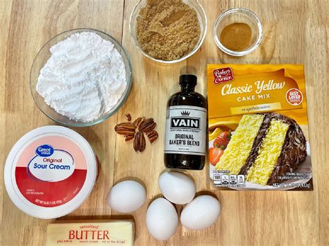 Honey Bun Cake