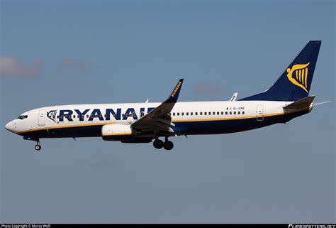 EI EME Ryanair Boeing 737 8AS WL Photo By Marco Wolf ID 556931