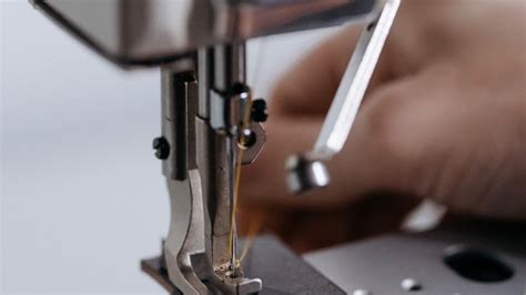 How To Change Needle In Singer Sewing Machine Sewing Place