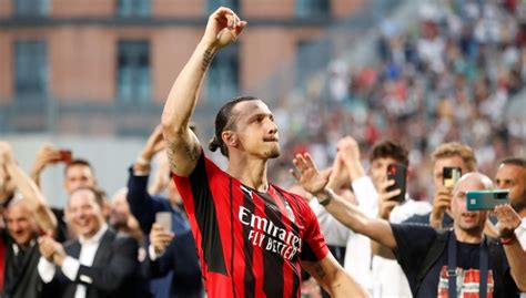 Milan S Goodbye Message For Ibrahimovic Spotted At San Siro Picture