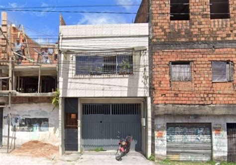 Casas à venda na Avenida Júlio César em Belém Chaves na Mão