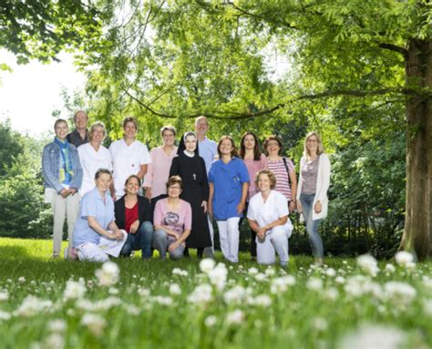 Eine Der Ersten Im Norden Krankenhaus St Raphael Ostercappeln Feiert