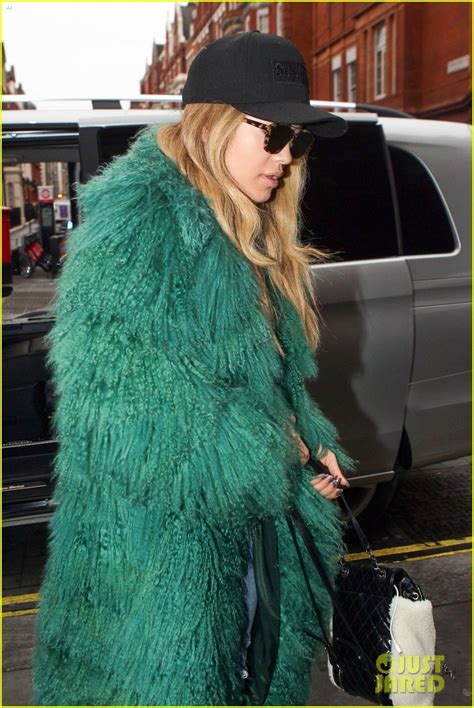 Photo Rita Ora Looks Glam In Green In London Photo Just