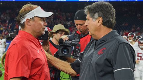 Mike Leach Dies At 61 College Football World Reacts To Loss Of