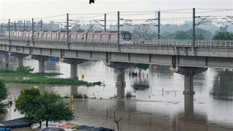 Entry Exit At Yamuna Bank Metro Station Closed Due To Rising Water