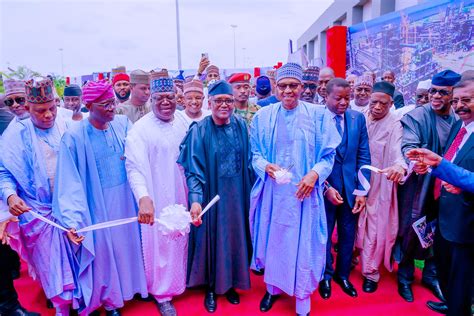 Photos Buhari Inaugurates Dangote Refinery Vanguard News