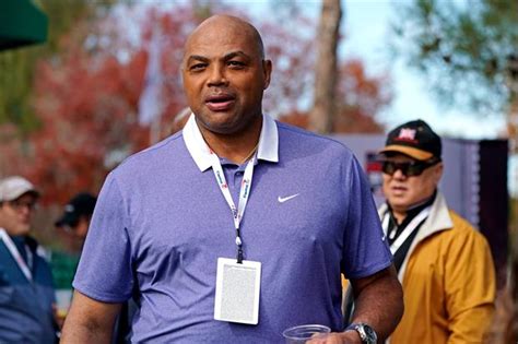 A Look At Charles Barkley S New Golf Swing