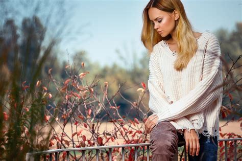 Wallpaper Women Model Blonde Nature Depth Of Field White Sweater