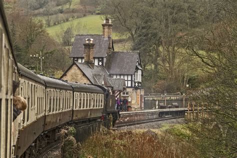 Solve Llangollen Railway Approaching Berwyn Station From