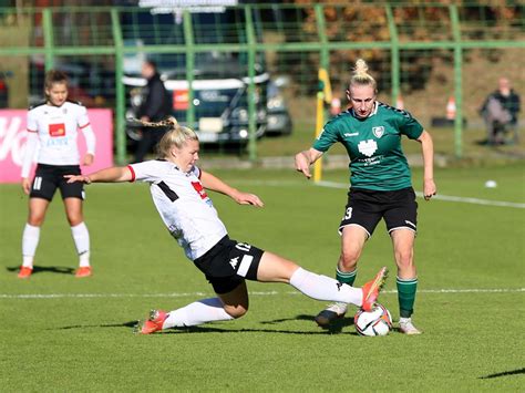 Zdjęcia z meczu Gieksa Katowice Medyk Konin Kobiecy Futbol