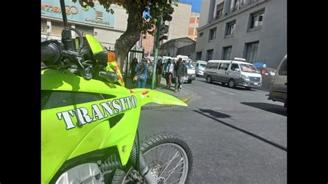 Veh Culos Circulan Con Dificultad En El Centro De La Paz Por Bloqueo De