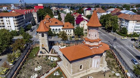 S Au Ncheiat Lucr Rile De Renovare La Biserica Sf Gheorghe Simbol