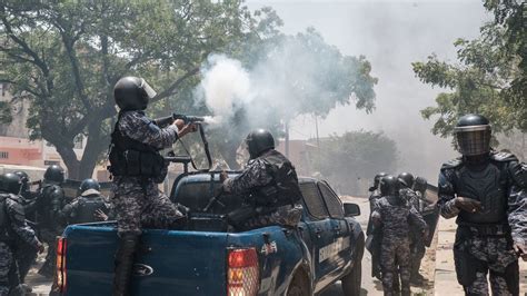 Sénégal situation tendue après la condamnation de l opposant