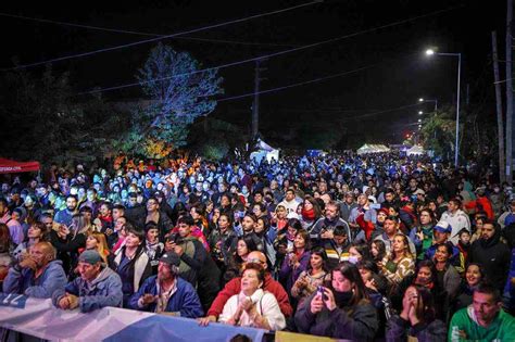 Miles De Vecinos En Los Festejos Del 71 Aniversario De La Paz Diario