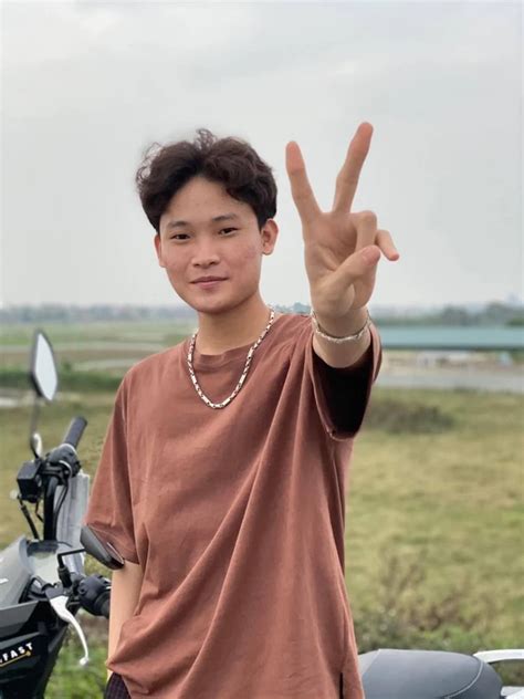 Tiktoker T L Y V Sinh Con Tu I X Y Bi T Th L M Ai C Ng Tr M Tr Hot Kols I