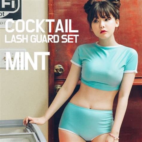 Bikini mảnh xanh cộc tay Shopee Việt Nam