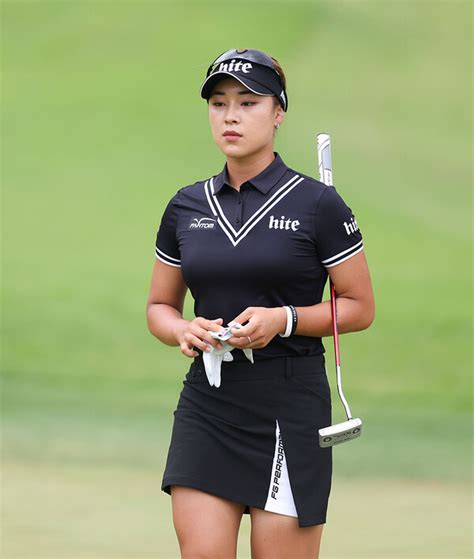 Klpga 윤이나 선수 출장정지 3년에서 1년6개월로 감면