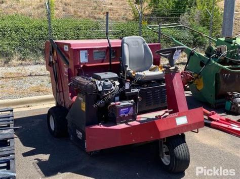 Used Toro Toro Turf Sweeper 4800 Street Sweeper In Listed On Machines4u