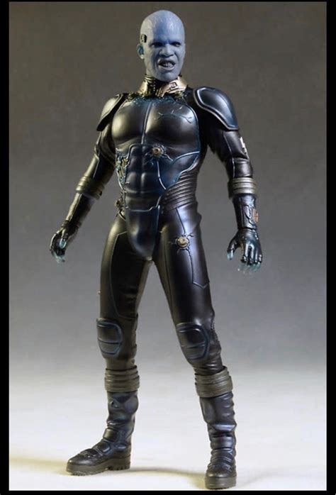 Hot Toys Amazing Spiderman Electro MMS Hobbies Toys Toys Games On Carousell