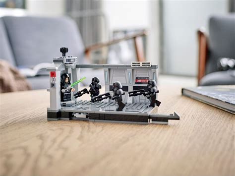 LEGO Star Wars 75324 Атака темних штурмовиків | playzone.com.ua