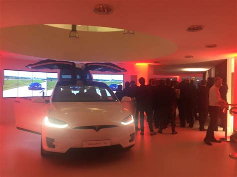 London Now Is Home To Tesla S Biggest European Showroom